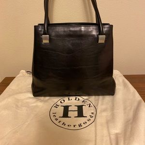 Holden Leather -Aoife Large Shoulder bag in black.